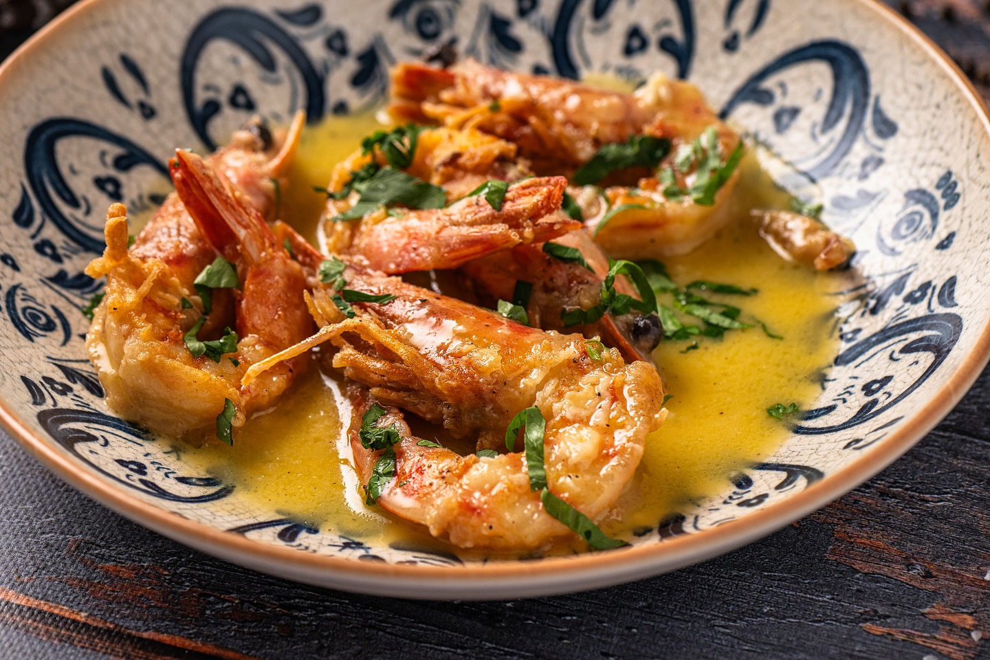 Creveti in sos picant